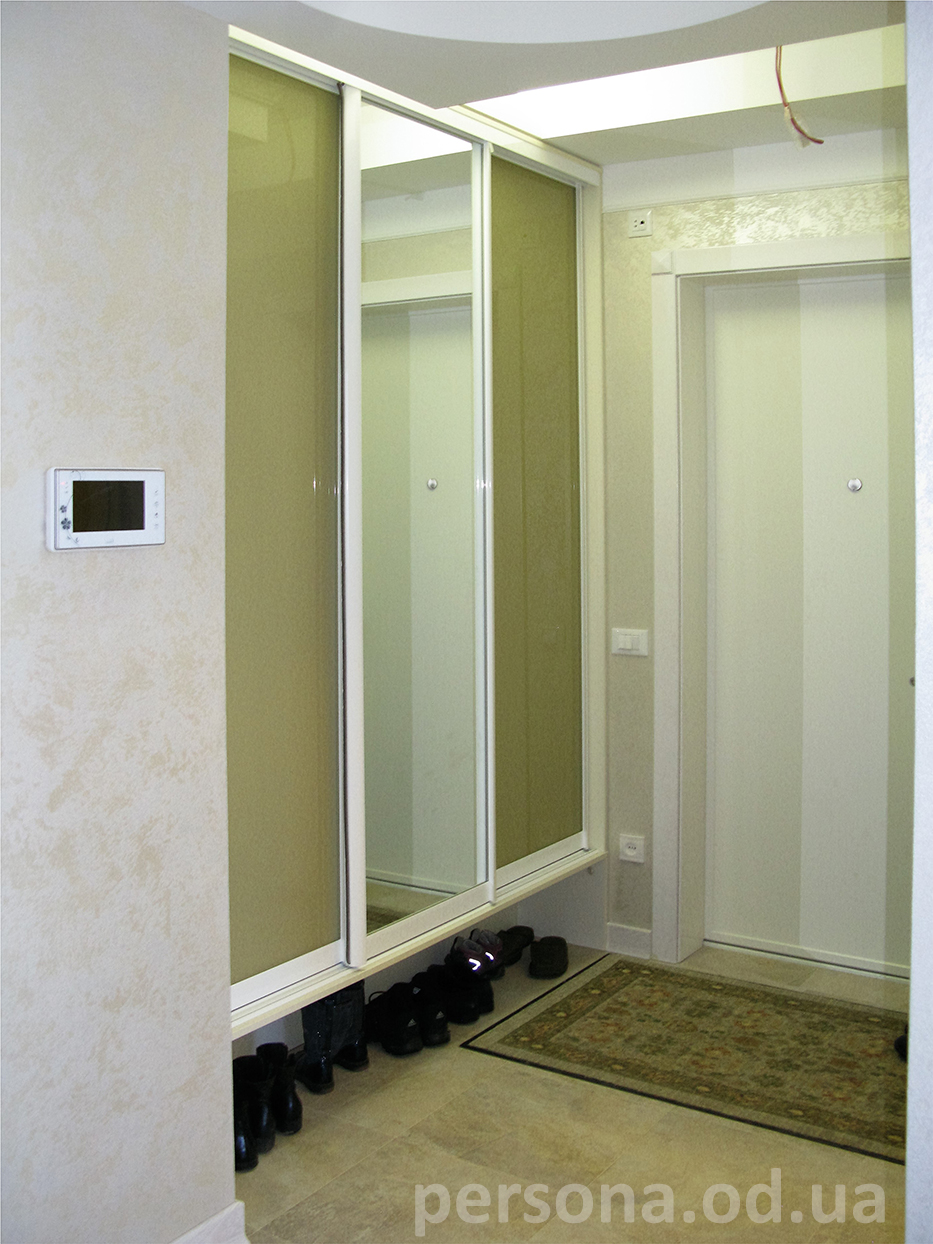 шкаф с нишей под обувь в прихожую